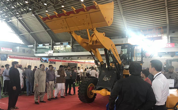 萊工.jpg 萊工.jpg